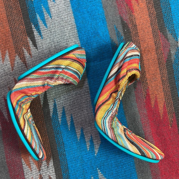 🍀🌸Tieks Sunset stripe Vegan flats 🌸🍀 - Picture 4 of 10